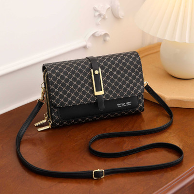 Diva Dale Black Sling Bag Stylish Trendy Multi-Pockets Casual Cross-Body