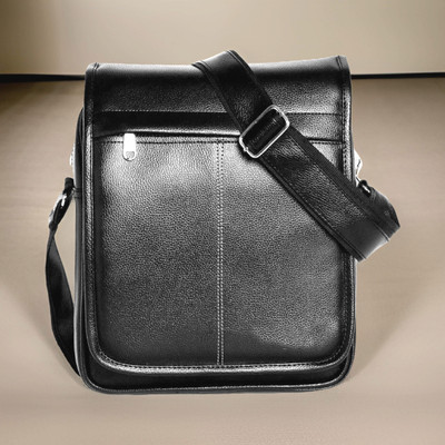 Shivra Black Sling Bag Men Sling Bag extra large (S-11*8.5*3)