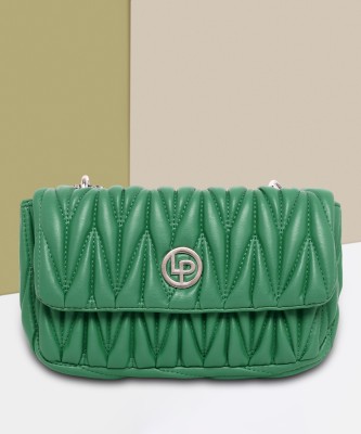 LINO PERROS Green Shoulder Bag Women's Green Quilted Shoulder Bag