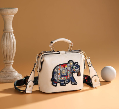 Diva Dale White Sling Bag Stylish Trendy Premium Party-Wear Casual