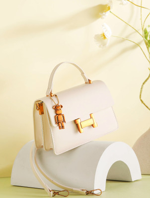 Diva Dale White Sling Bag Stylish Trendy Premium Party-Wear Casual