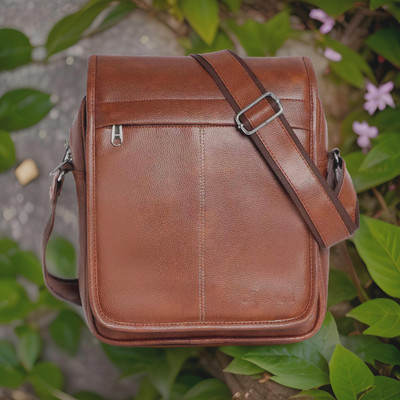 Shivra Tan Sling Bag Men Sling Bag extra large (S-11*8.5*3)