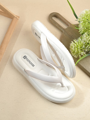 footloose Women Flip Flops(White , 7)