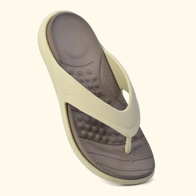 yoho Men Slippers(Beige , 6)