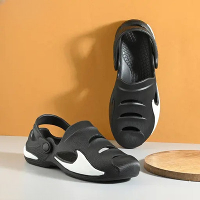 Firstcliq Men Flip Flops(Black , 8)