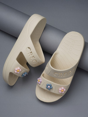 CREOZ the bounce Women Slides(Off White , 7)