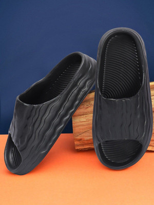 Roadster Women Slides(Black , 5)