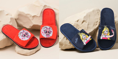 Y key Women Flip Flops(Navy, Red , 5)