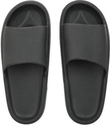 kiwd sports Men Flip Flops(Black , 7)