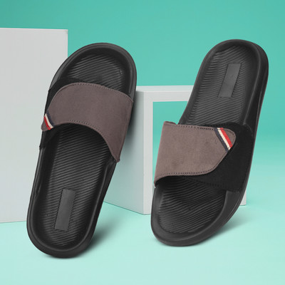 Shoe Mate Men Slides(Multicolor , 10)