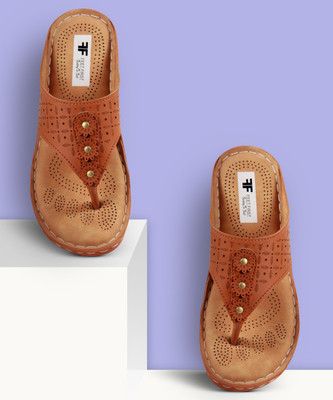 Feet First Women Slippers(Tan , 9)