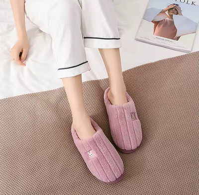 WOLVESDEN Women Slippers(Purple , 5)