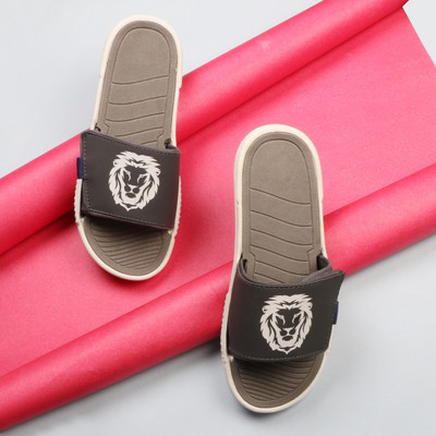 Genial Men Slippers(Multicolor , 7)