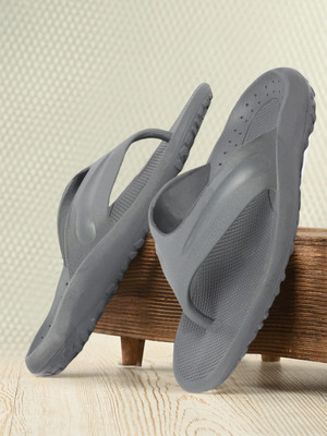JUMPLITE Men Slippers(Grey , 10)