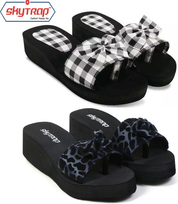 Skytrap Women Wedges(Black, Blue , 4)