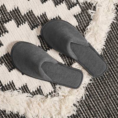 Boys indoor slippers outlet