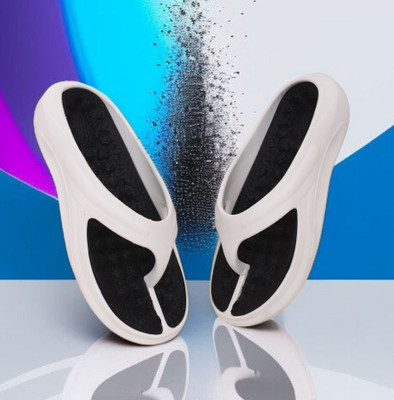 Kapani Fashion Men Slippers(White, Black , 8)