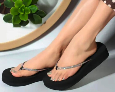 RIVAYPAFASHION Women Slippers(Black , 5)