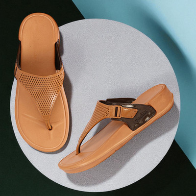 WOCMEC Women Slippers(Brown , 7)