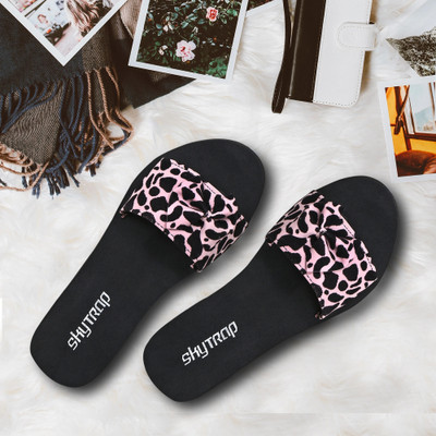 Skytrap Women Stylish Comfortable and Trending Colorful Rubber Flip Flops Slide Slides(Pink , 8)