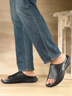 HRX by Hrithik Roshan Men Slides(Black , 10)