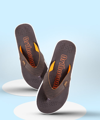 Bata Men Flip Flops(Multicolor , 7)