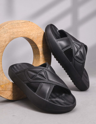 Cogs Men Slides(Black , 6)