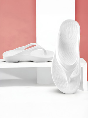 RED TAPE Women Slides(White , 6)