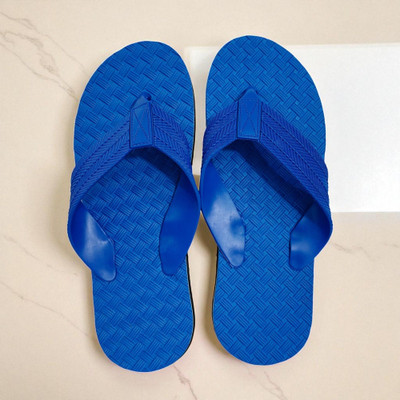 BreeZy Men Slippers(Blue , 6)