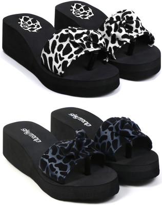 Bizwiz Women Slippers(White, Blue , 6)