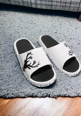 Tanish Overseas Men Slides(White , 5)