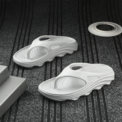 DEFLOW Men Slippers(Grey , 7)