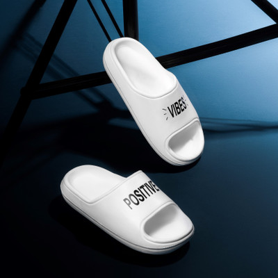 Knight ace Men Slides(White , 5)