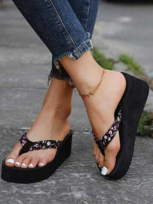 FEBSTEP Women Flip Flops(Black , 4)