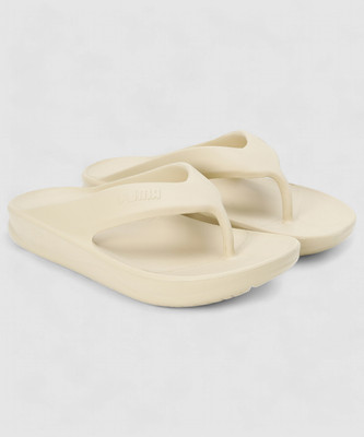 PUMA Men Wave Flip RES Slippers(Beige , 6)
