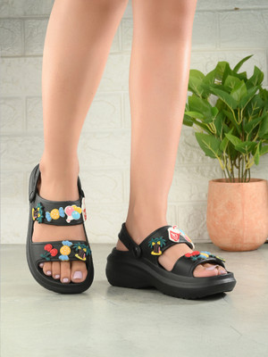 Layasa Women Slippers(Black , 4)