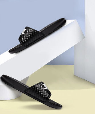 NIKE Women Flip Flops(Black , 2.5)