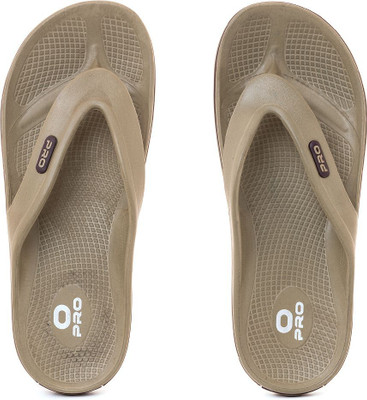 Khadim's Men Lightweight Comfort Extra Soft Trendy Premium Stylish Slippers(Grey , 7)