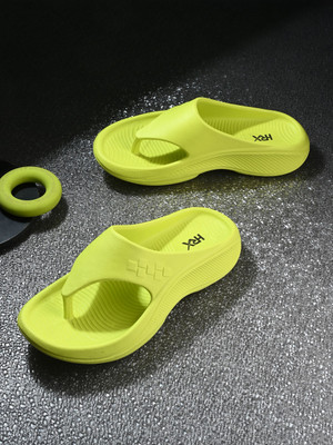 HRX by Hrithik Roshan Men Flip Flops(Green , 10)