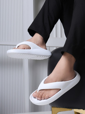 TOE CANDY Men Slippers(White , 8)