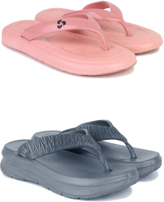 Pennen Women Slippers(Grey , 6)