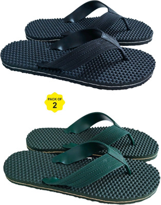 BreeZy Men Flip Flops(Black, Green , 7)