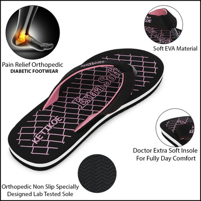 WALKUM Women Slippers(Black , 5)