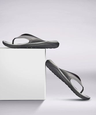 CROCS Men LiteRide Flip Flops(Black , 10 UK/India)