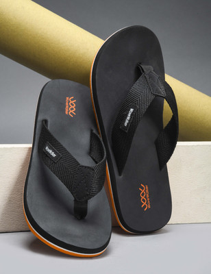 Wave Walker Men Flip Flops(Black , 9)