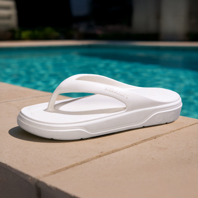 Neemans Men Flip Flops(Off White , 8)