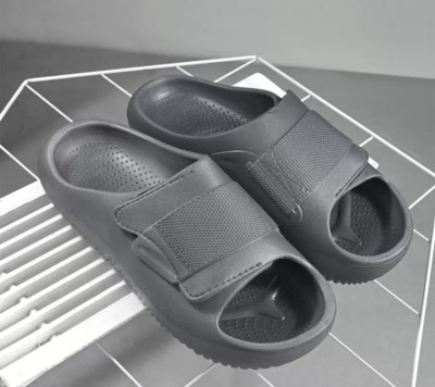 TwinSkor Men Slides(Grey , 9)