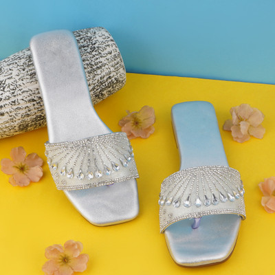 KILLER Women Flats(Silver , 10)