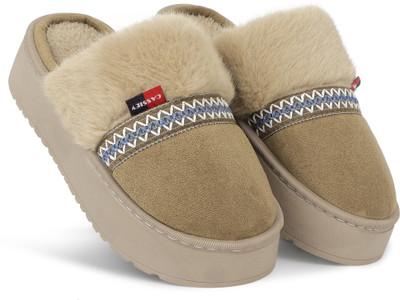 Cassiey Women Slippers(Beige , 3)