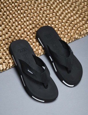 Wave Walker Men Flip Flops(Black , 8)